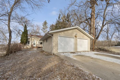 309 2nd Ave Se, New London, MN, 56273-9751 | Card Image