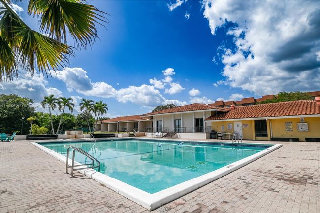 APT-601 - 4164 Inverrary Dr, Condo with 2 bedrooms, 2 bathrooms and null parking in Lauderhill FL | Image 62