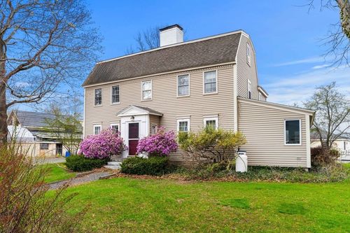 11 Union Pl, Newburyport, MA, 01950-2029 | Card Image