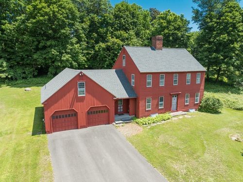 24 S Sunset Ave, Amherst, MA, 01002-2216 | Card Image