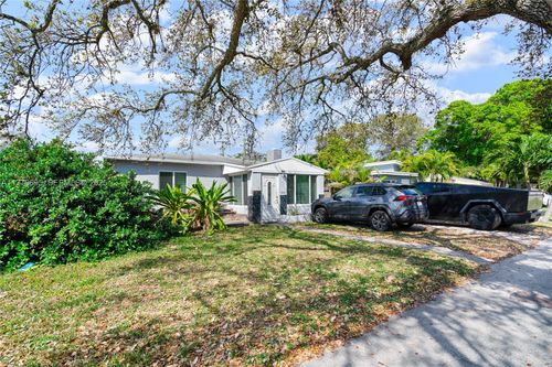 1843 Sw 4th Ave, Fort Lauderdale, FL, 33315-2113 | Card Image