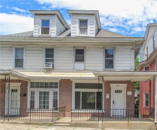 815 Market St, Bangor, PA, 18013-1607 | Card Image