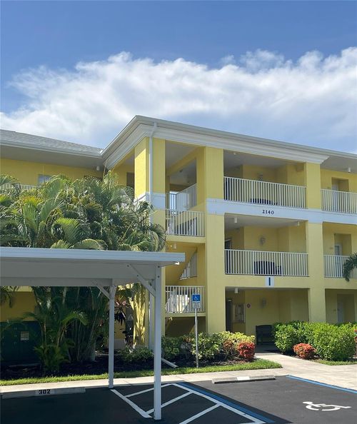 unit-202-2140 Heron Lake Dr, PUNTA GORDA, FL, 33983-6728 | Card Image