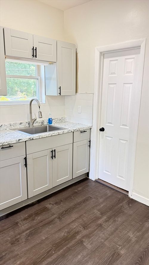 1-118 Temple St, Whitman, MA, 02382-1336 | Card Image