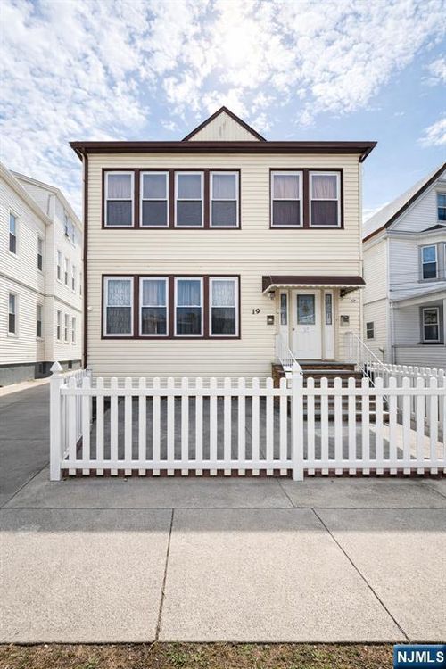 19 Burgess Place, Passaic, NJ, 07055 | Card Image