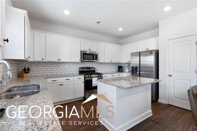 382 Winston Cir, House other with 3 bedrooms, 3 bathrooms and 2 parking in Canton GA | Image 8