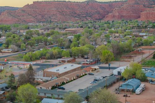 386 W 300 N, Kanab, UT, 84741-3109 | Card Image
