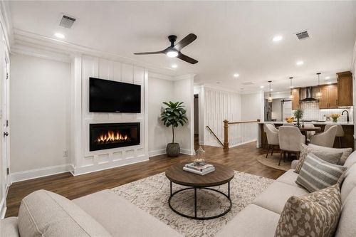183 Warren St Se, Atlanta, GA, 30317-2244 | Card Image