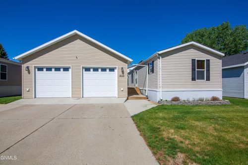 4528 Lafayette Drive, Bismarck, ND, 58501 | Card Image