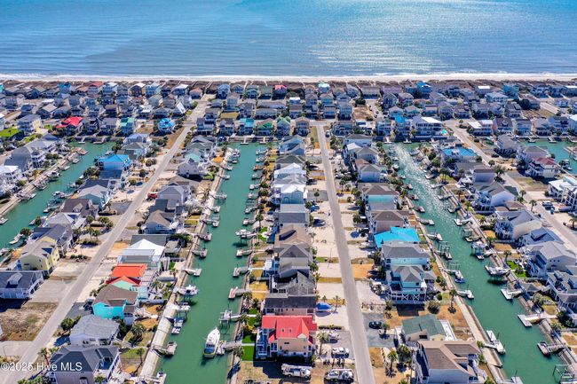 24 Pender St, House other with 5 bedrooms, 5 bathrooms and 1 parking in Ocean Isle Beach NC | Image 50