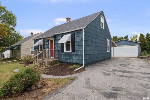 4214 30th St, Rock Island, IL, 61201-7090 | Card Image