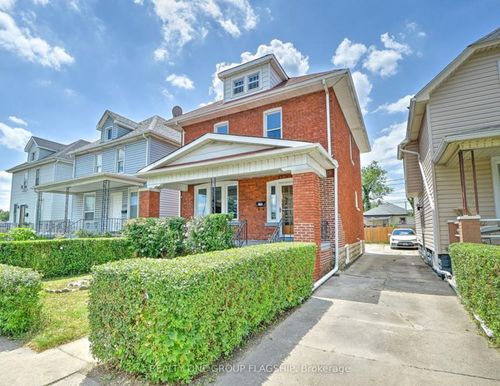 1723 Howard Ave, Windsor, ON, N8X3T6 | Card Image