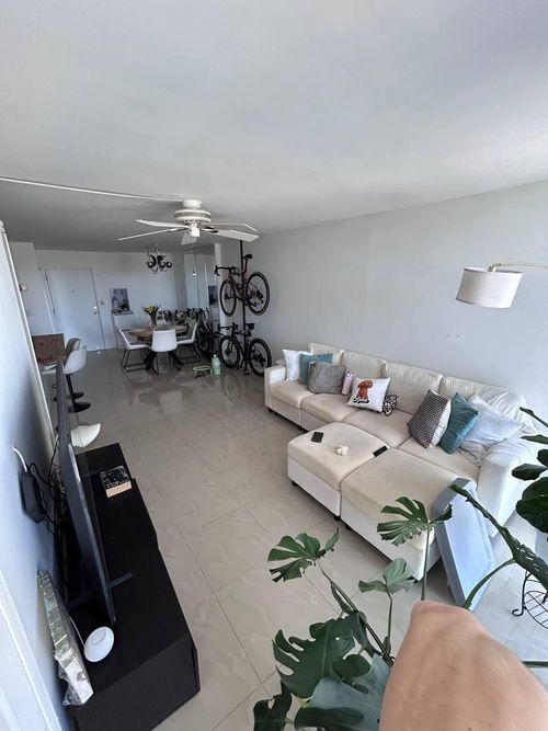 504-2001 Atlantic Shores Boulevard, Hallandale Beach, FL, 33009 | Card Image