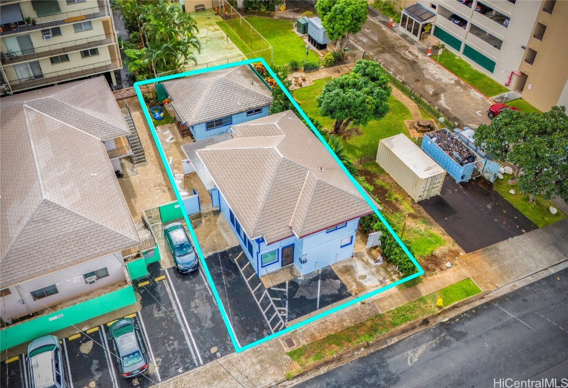 Ekela Ave, Honolulu, HI 96816