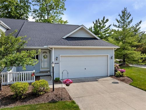 30741 Jasmine Ct, North Olmsted, OH, 44070-4796 | Card Image