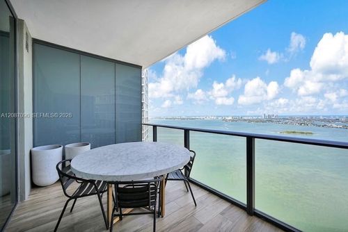 4705-650 Ne 32nd St, Miami, FL, 33137-4244 | Card Image