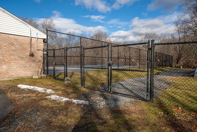 APT-6 - 237 N Main St, Condo with 2 bedrooms, 1 bathrooms and 2 parking in Andover MA | Image 25