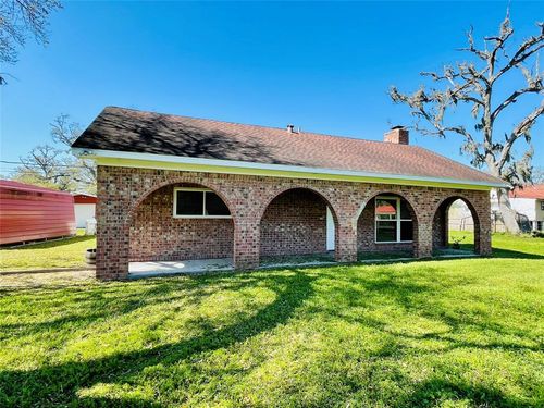 3910 County Road 651, Brazoria, TX, 77422-6687 | Card Image
