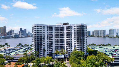 310-3600 Mystic Pointe Dr, AVENTURA, FL, 33180-2565 | Card Image