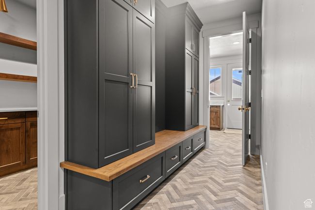 View of mudroom | Image 14