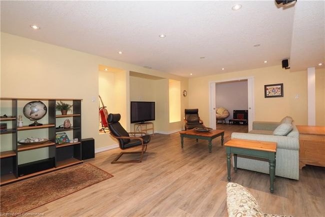 15 Treeview Dr, House other with 6 bedrooms, 4 bathrooms and 4 parking in Saint Jacobs ON | Image 36