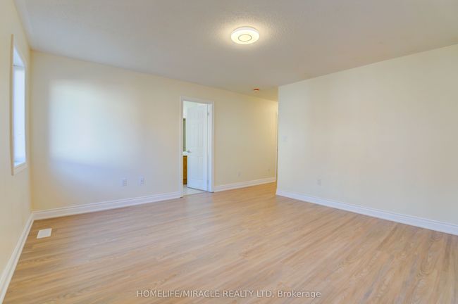 11 Sail Rd, House attached with 4 bedrooms, 3 bathrooms and 1 parking in Brampton ON | Image 16