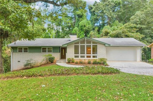982 Yemassee Trl, Stone Mountain, GA, 30083-4737 | Card Image