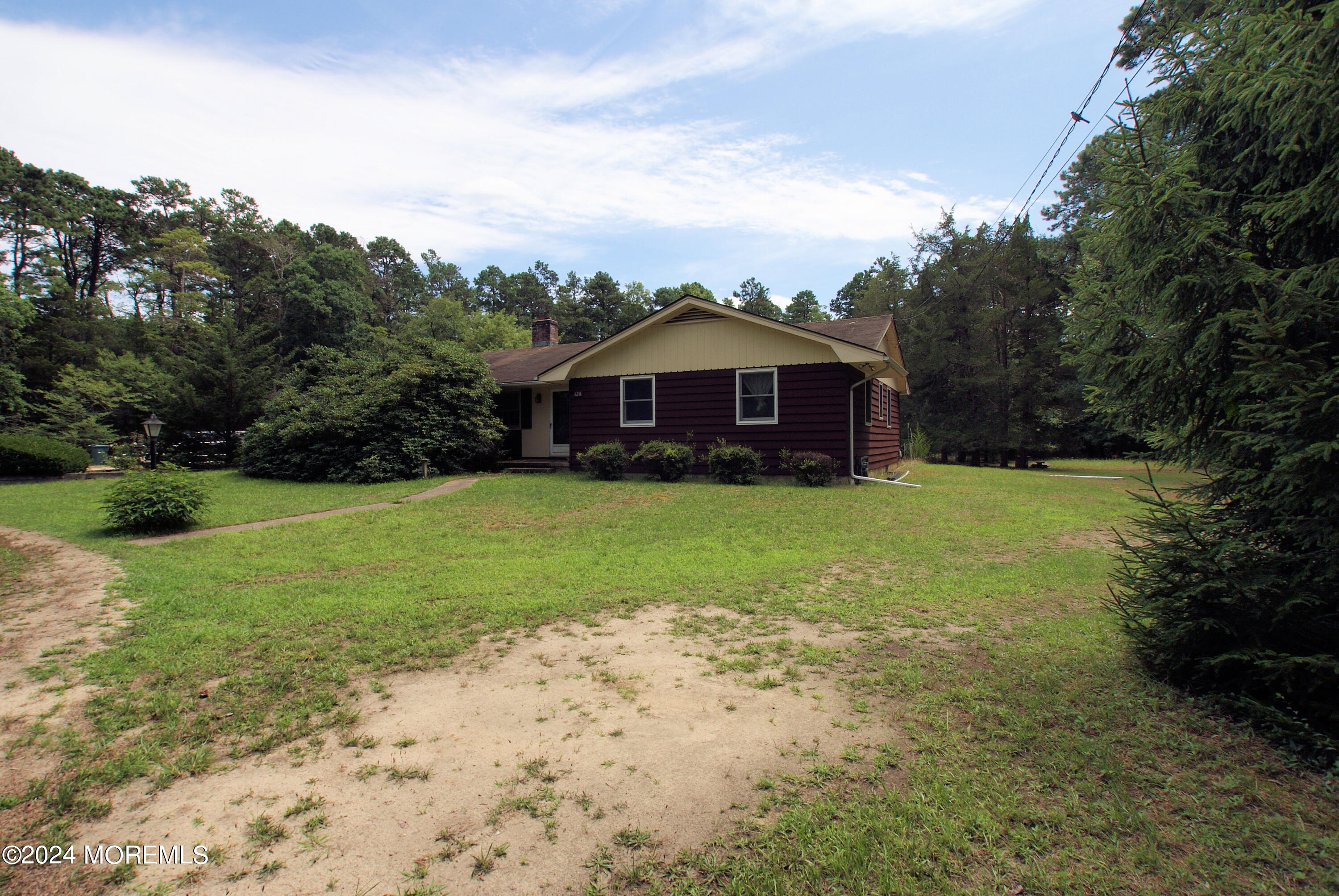 Hickory Ln, Little Egg Harbor Twp, NJ 08087