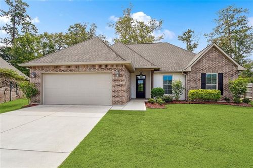 1188 Berkshire Dr, Pearl River, LA, 70452-6313 | Card Image
