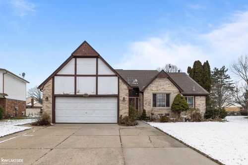 44500 Manitou Dr, Clinton Twp, MI, 48038-4439 | Card Image