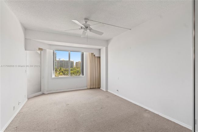 APT-633 - 201 Crandon Blvd, Condo with 2 bedrooms, 2 bathrooms and null parking in Key Biscayne FL | Image 21