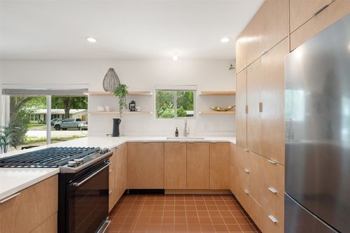 a-5507 Duval St, Austin, TX, 78751-1324 | Card Image