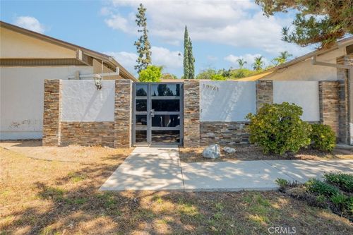 19941 Hiawatha St, Chatsworth, CA, 91311 | Card Image