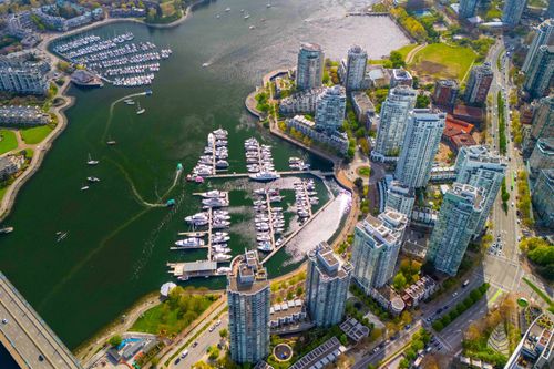 2908-193 Aquarius Mews, Vancouver, BC, V6Z2Z2 | Card Image