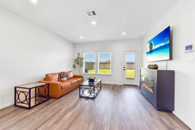 24222 Sandstone Valley Ln, House other with 5 bedrooms, 3 bathrooms and 2 parking in Spring TX | Image 6