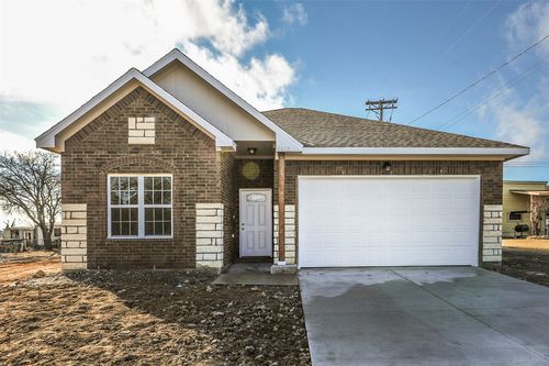 8413 Downe Dr, White Settlement, TX, 76108-3009 | Card Image