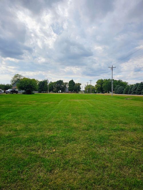 516 Dugan St N, Welcome, MN, 56181-9789 | Card Image