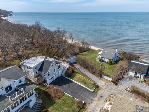 31 W Fairview Avenue, Riverhead, NY, 11901 | Card Image