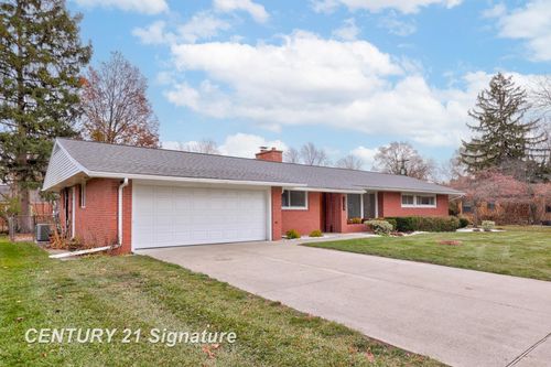 1654 Lathrup Ave, Saginaw, MI, 48638-4705 | Card Image