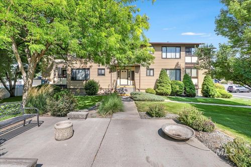 2-a-355 Elm St N, Twin Falls, ID, 83301-4885 | Card Image