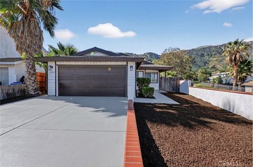 15505 Shadow Mountain Ln, Lake Elsinore, CA, 92530-1534 | Card Image