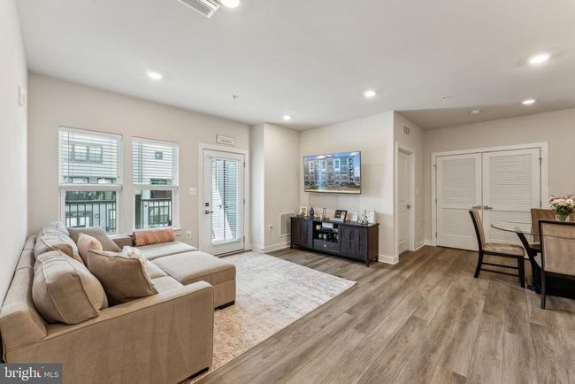 4J - 12875 Mosaic Park Way, Condo with 2 bedrooms, 2 bathrooms and null parking in HERNDON VA | Image 5