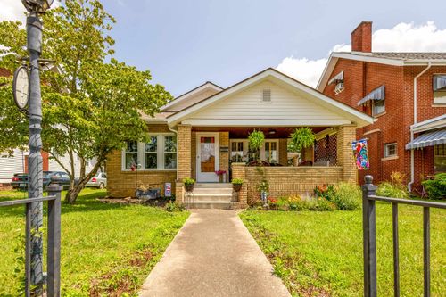 1611 Blackburn Ave, Ashland, KY, 41101-4601 | Card Image
