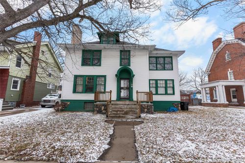 628 Taylor St, Detroit, MI, 48202-1722 | Card Image