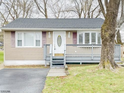 74 Netcong Rd, Budd Lake, NJ, 07828-2132 | Card Image