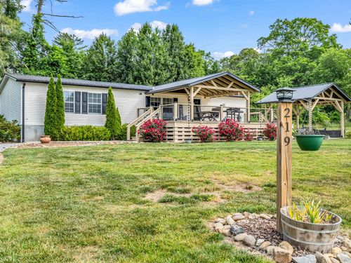 219 Jackson Loop Rd, Flat Rock, NC, 28731-6644 | Card Image