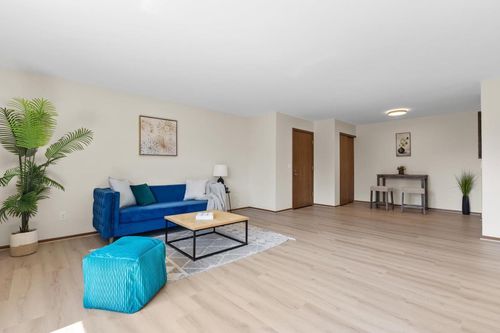 203-6329 W Nebraska Avenue, Milwaukee, WI, 53220 | Card Image