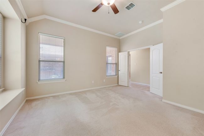 324 Kirby Dr, House other with 4 bedrooms, 3 bathrooms and null parking in Lantana TX | Image 14