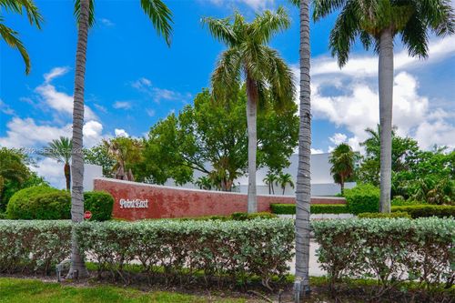 j505-2851 Leonard Dr, Aventura, FL, 33160-3904 | Card Image