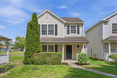 3594 Revolutionary Dr, Columbus, OH, 43207-6532 | Card Image